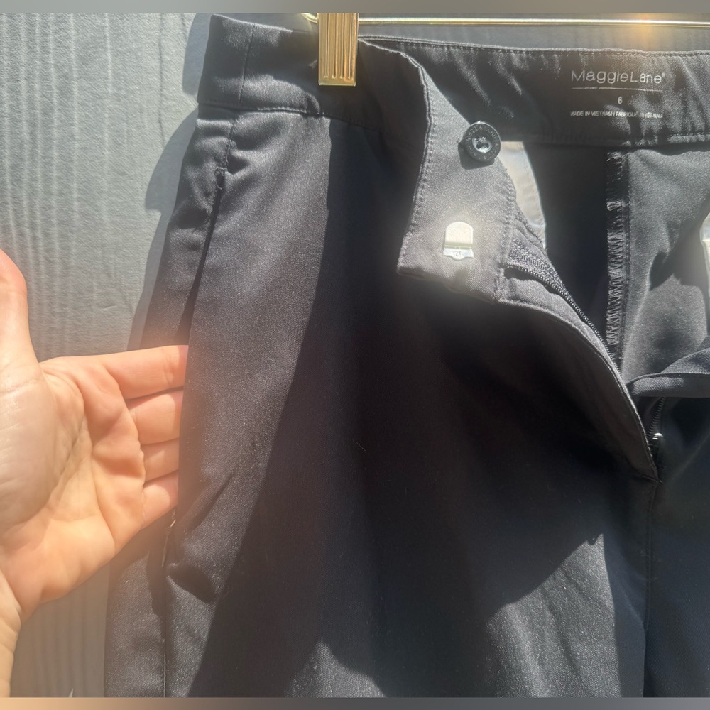 Maggie Lane Women’s Black Dress Pants Mid Rise Size 6 - Picture 7 of 11